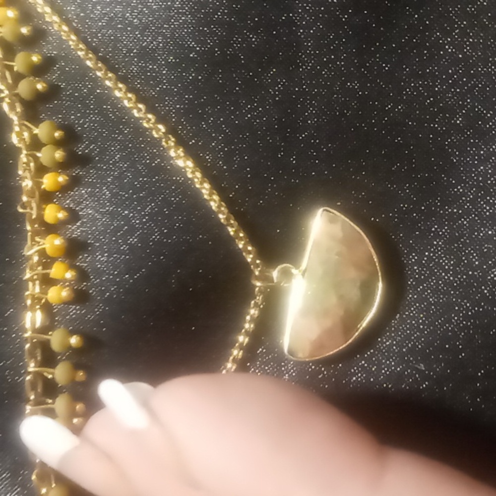 Layered chain with natural agate stone pendant & beaded 22 + 2 collar necklace